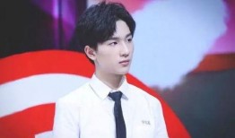 娱乐吃瓜君李宏毅,娱乐吃瓜界的风云人物